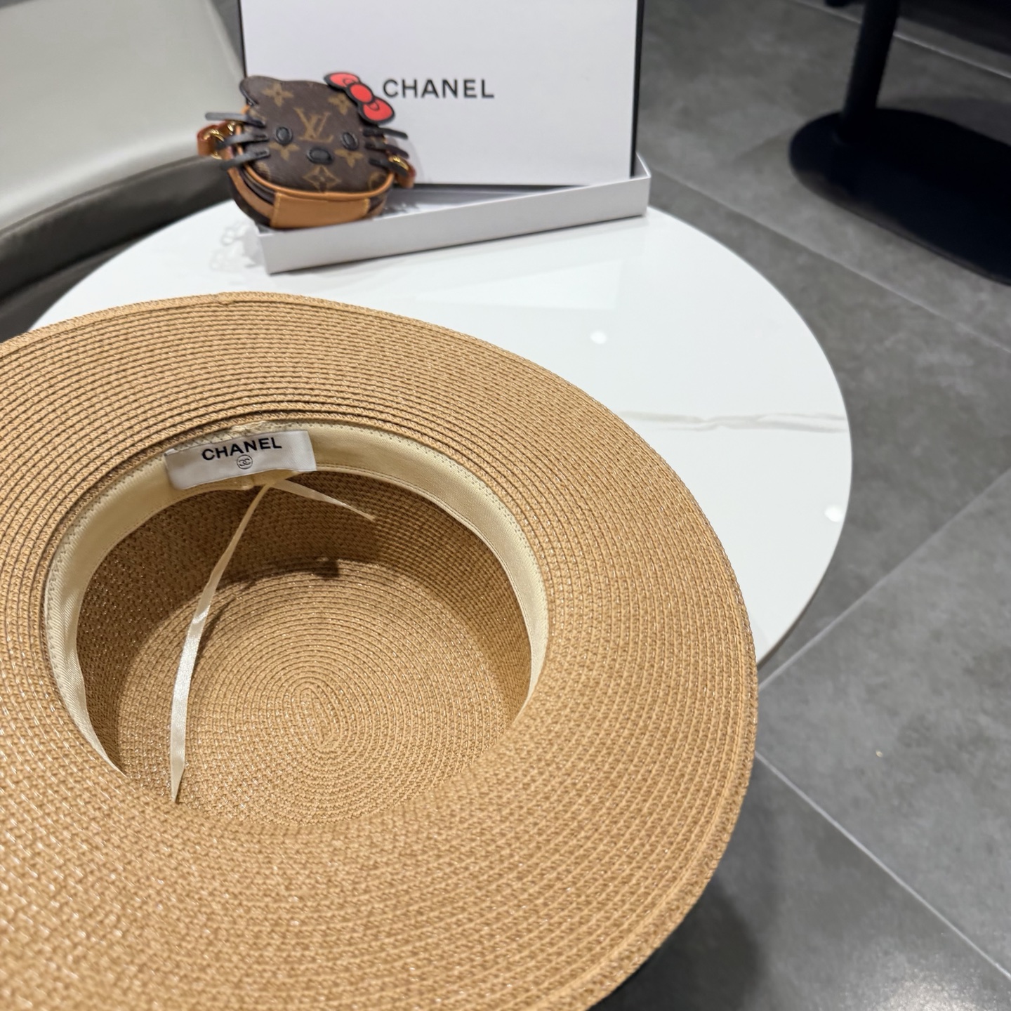 香奈儿新款遮阳帽，平顶礼帽，头围57cm