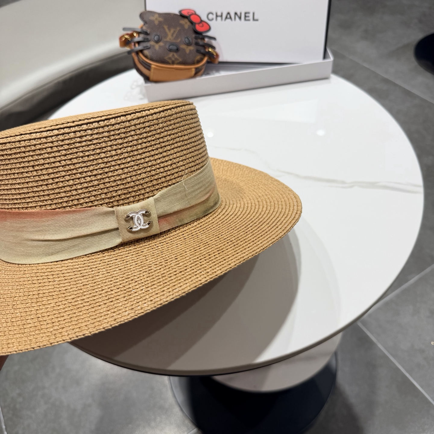 香奈儿新款遮阳帽，平顶礼帽，头围57cm