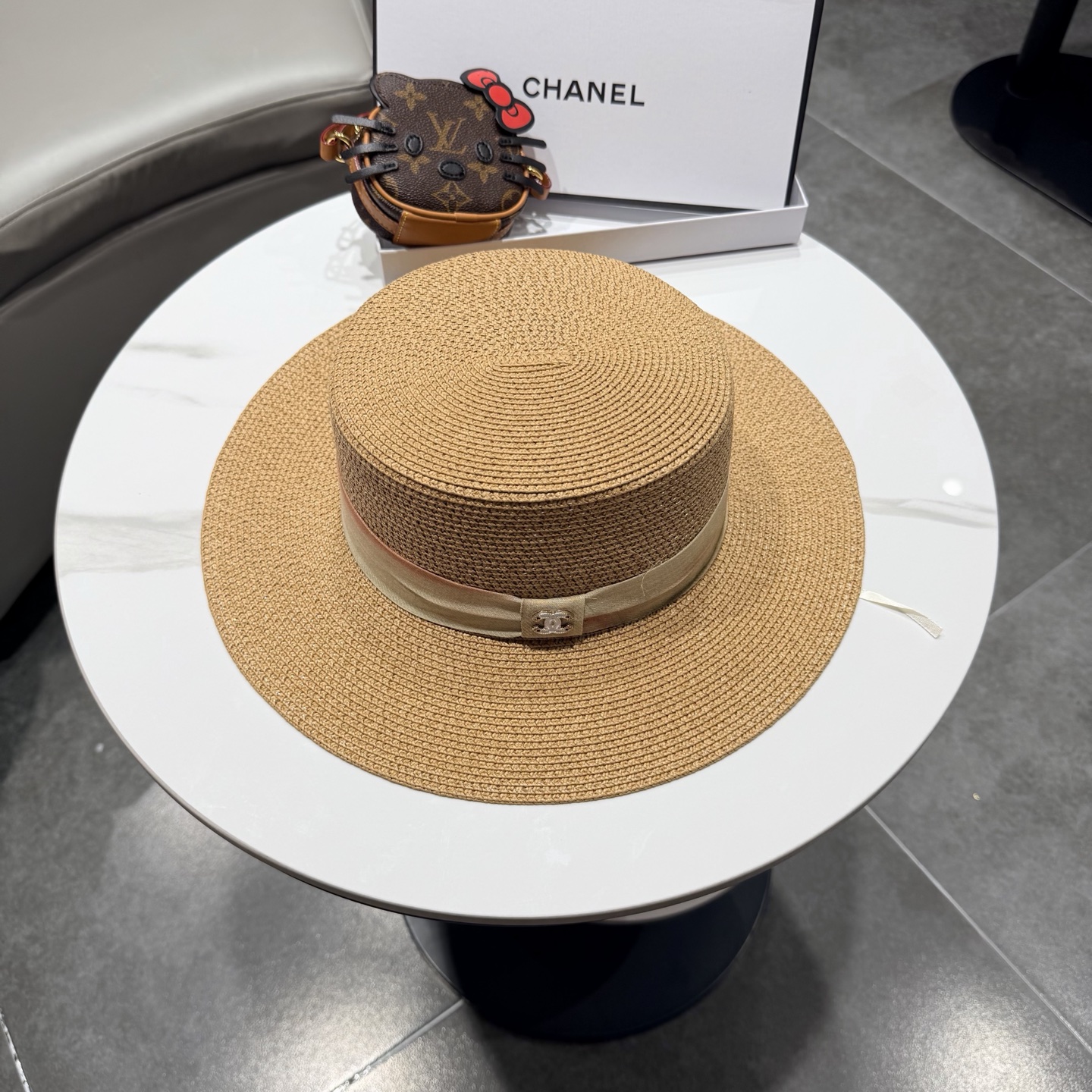 香奈儿新款遮阳帽，平顶礼帽，头围57cm