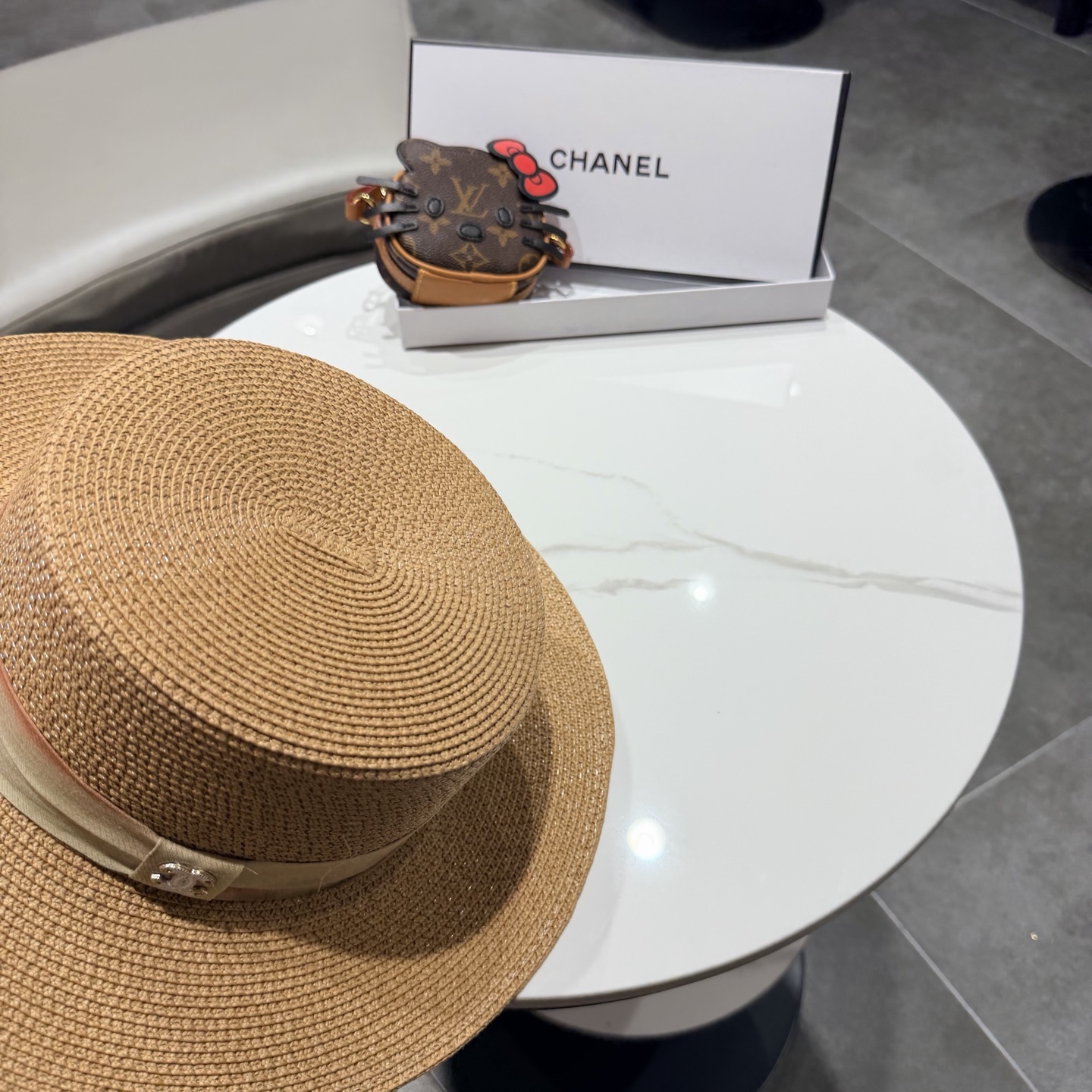 香奈儿新款遮阳帽，平顶礼帽，头围57cm