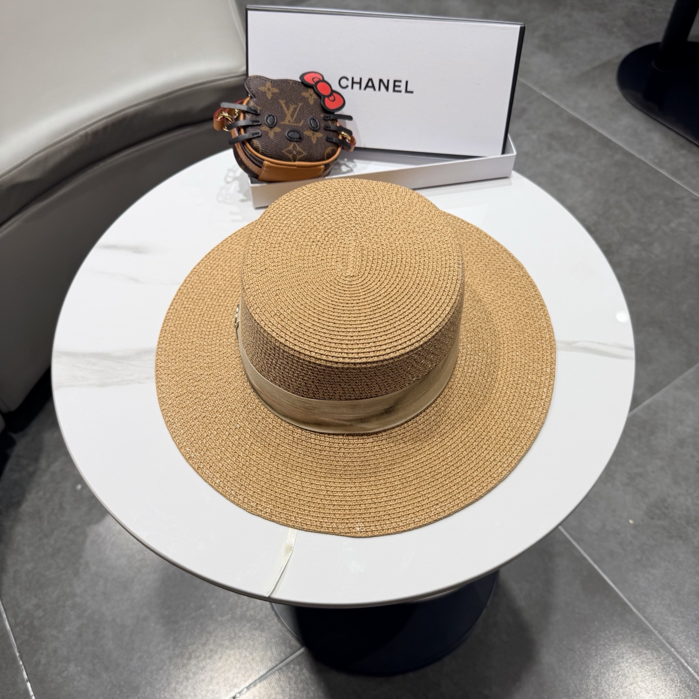 香奈儿新款遮阳帽，平顶礼帽，头围57cm