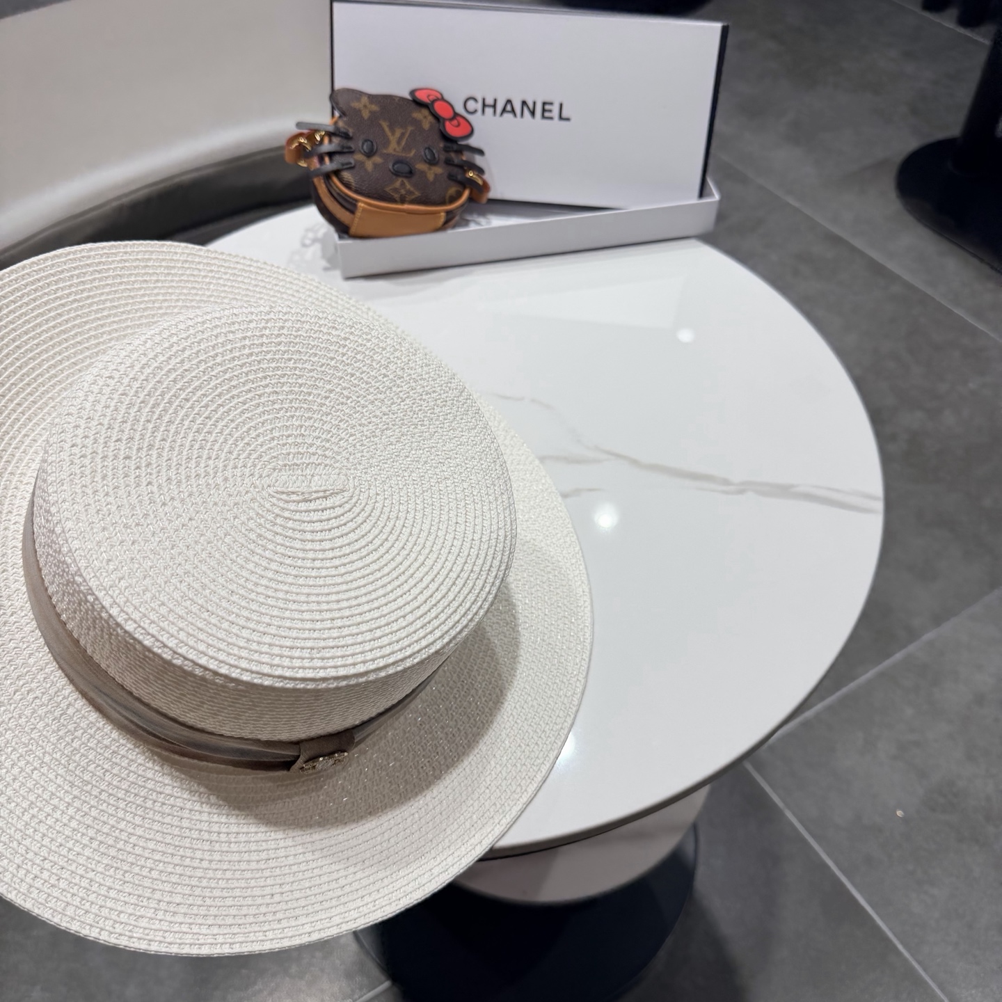 香奈儿新款遮阳帽，平顶礼帽，头围57cm