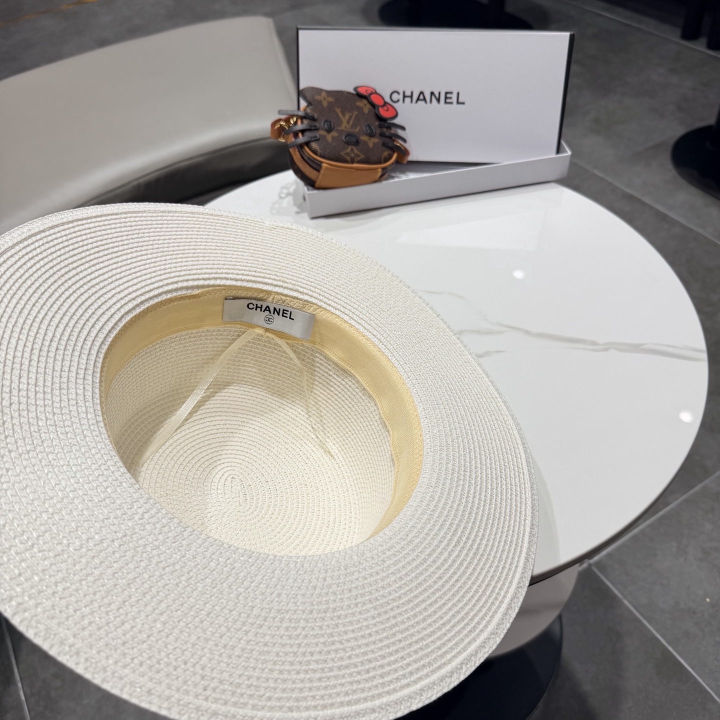 香奈儿新款遮阳帽，平顶礼帽，头围57cm
