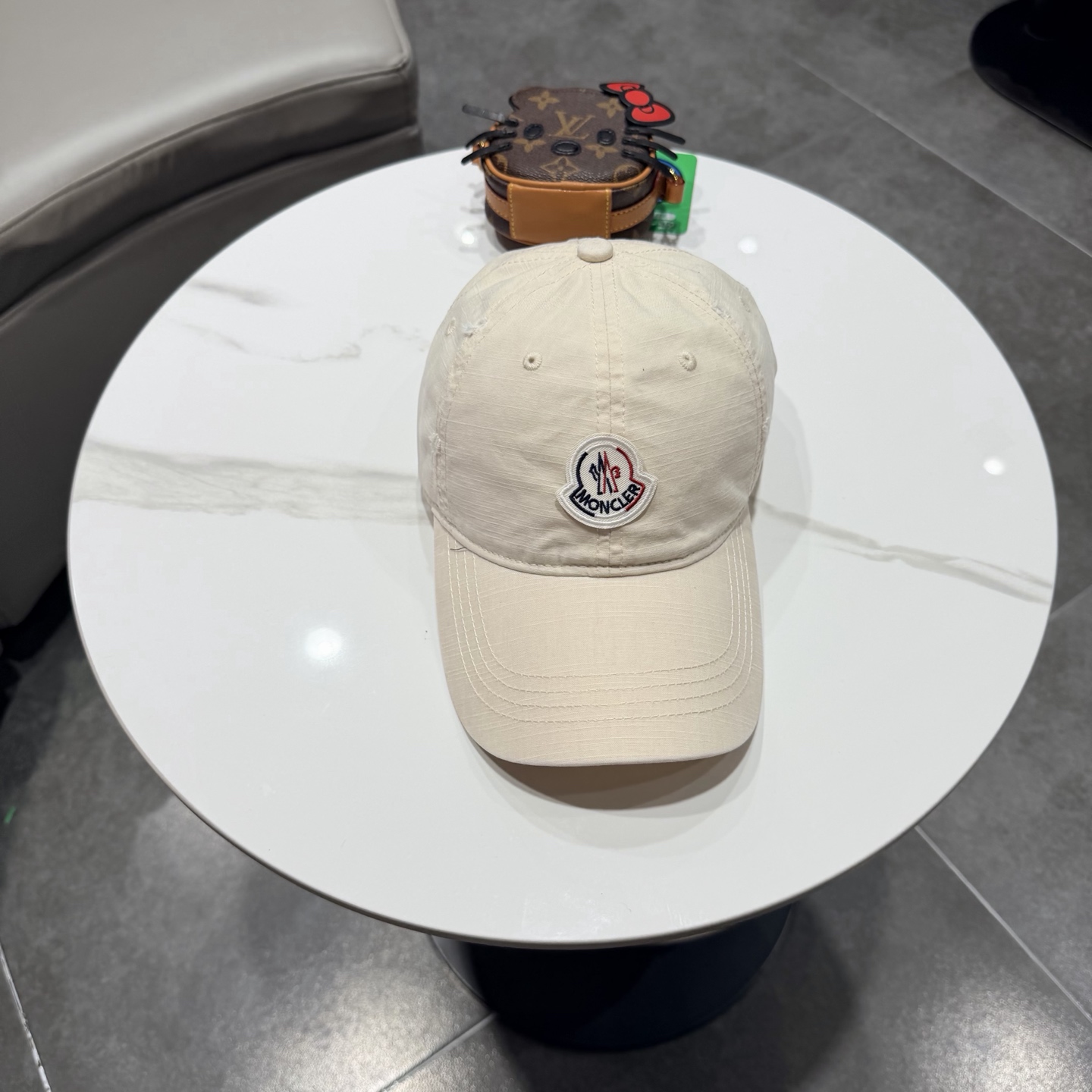 蒙口早春新款洗水做旧破洞棒球帽，男女同款