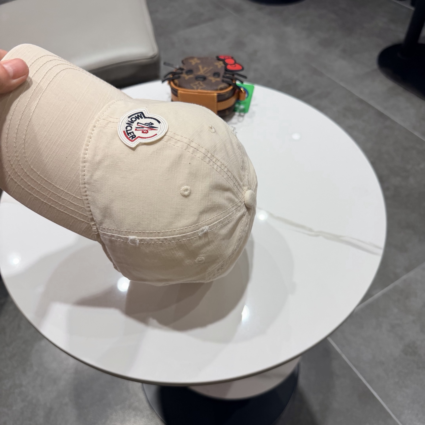 蒙口早春新款洗水做旧破洞棒球帽，男女同款