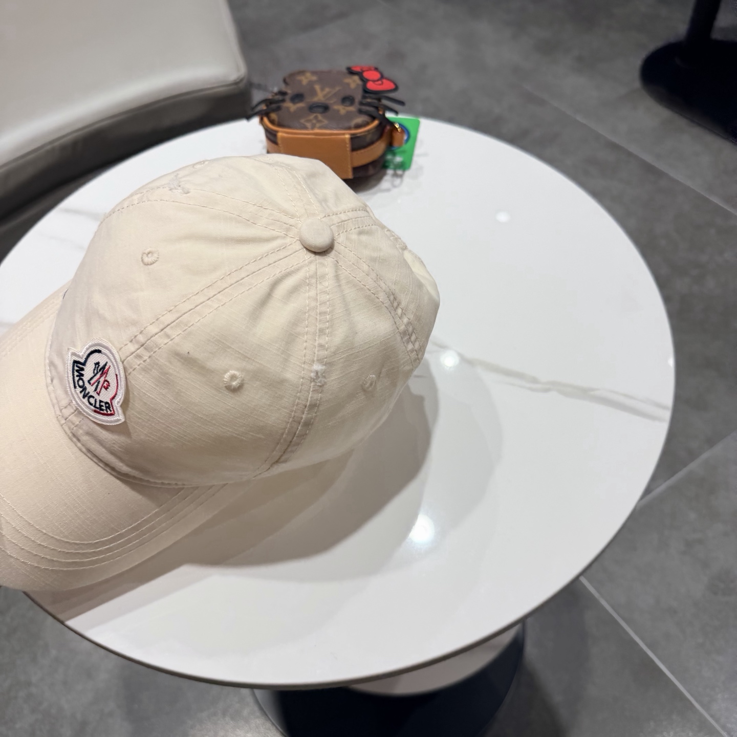 蒙口早春新款洗水做旧破洞棒球帽，男女同款