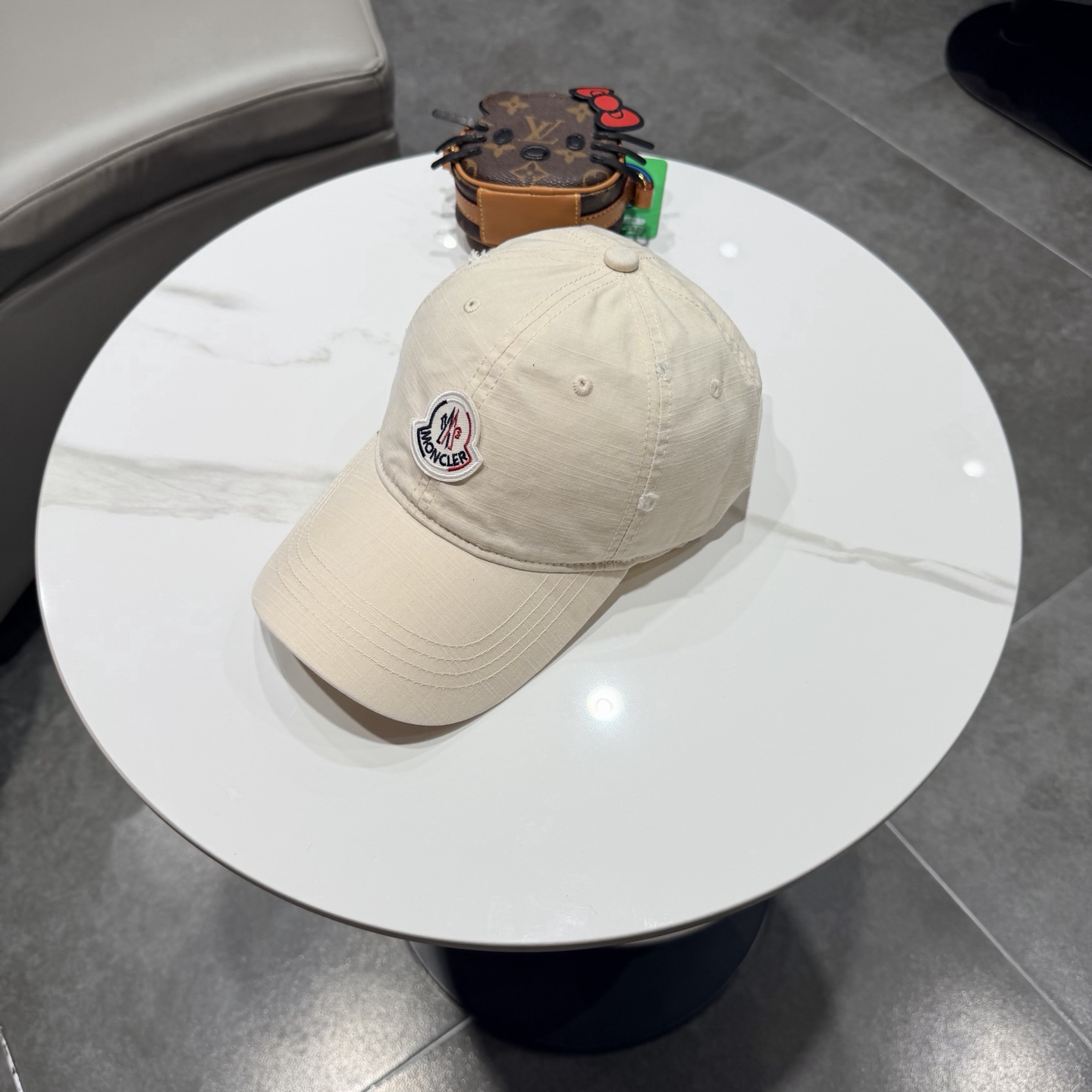 蒙口早春新款洗水做旧破洞棒球帽，男女同款