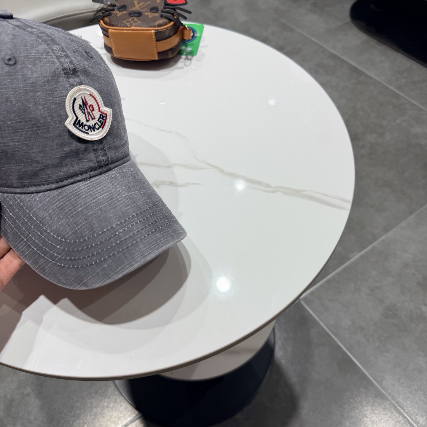 蒙口早春新款洗水做旧破洞棒球帽，男女同款