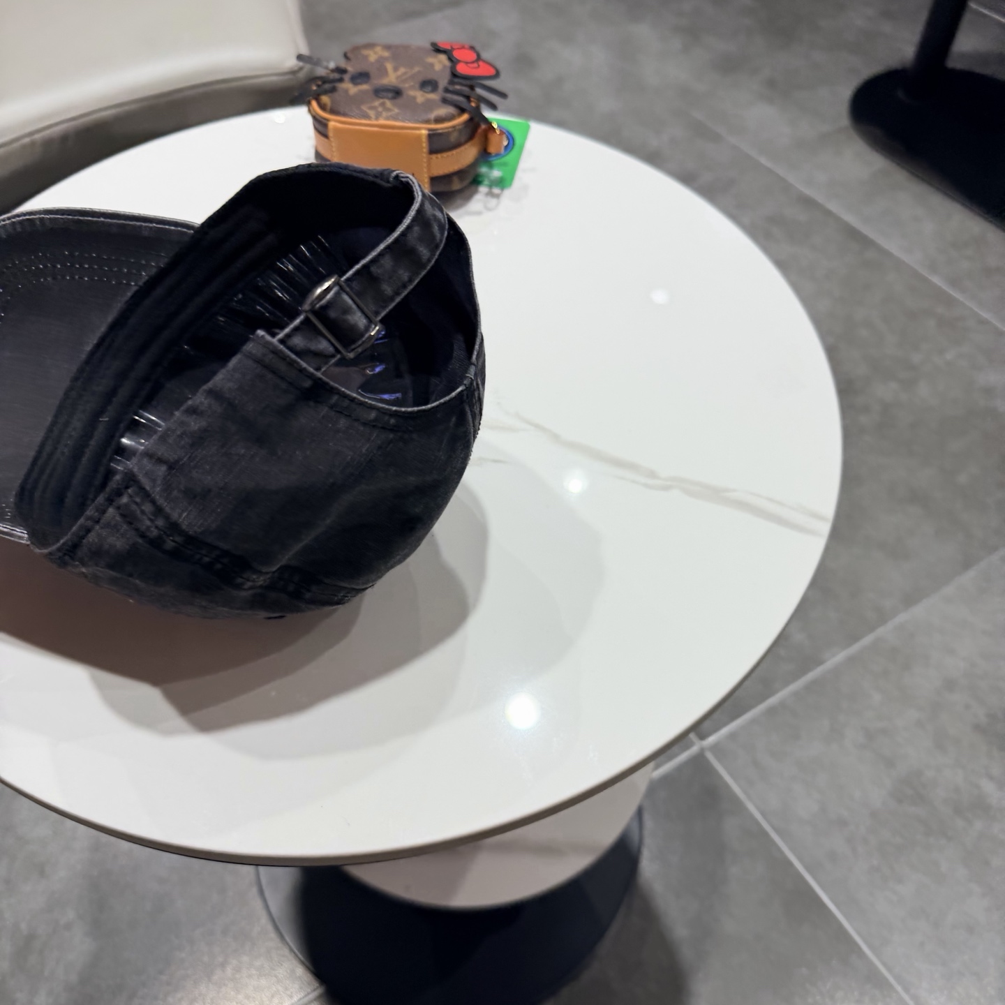 蒙口早春新款洗水做旧破洞棒球帽，男女同款