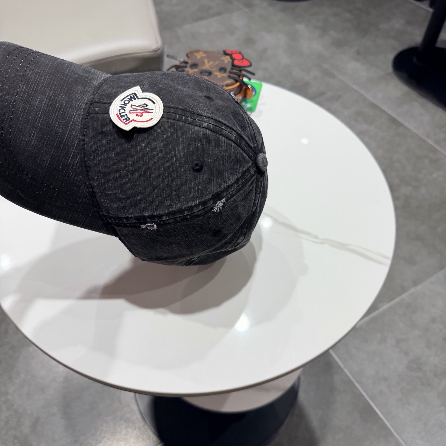 蒙口早春新款洗水做旧破洞棒球帽，男女同款