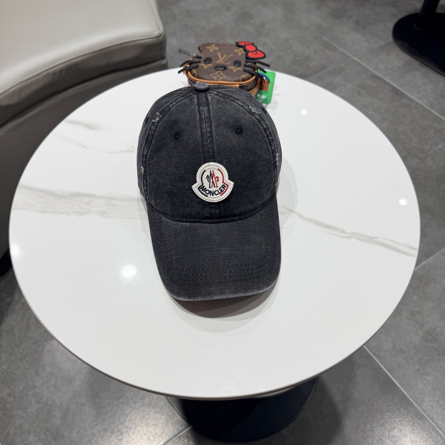 蒙口早春新款洗水做旧破洞棒球帽，男女同款