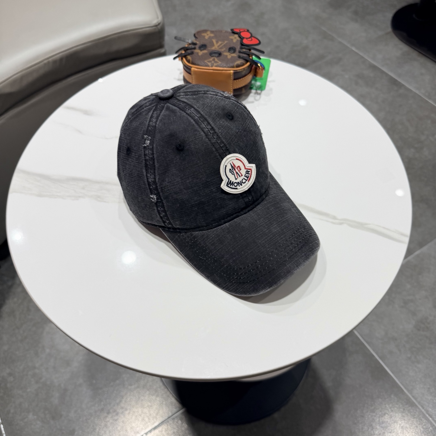 蒙口早春新款洗水做旧破洞棒球帽，男女同款