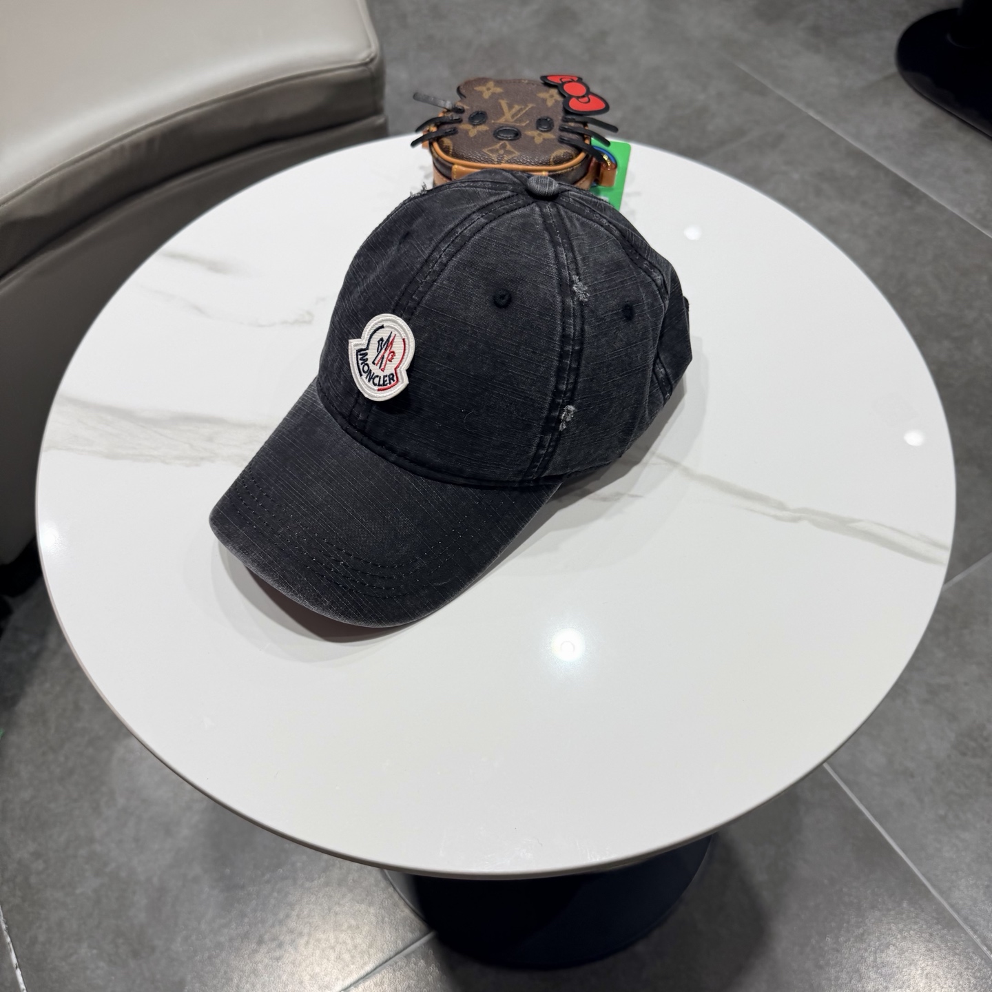 蒙口早春新款洗水做旧破洞棒球帽，男女同款