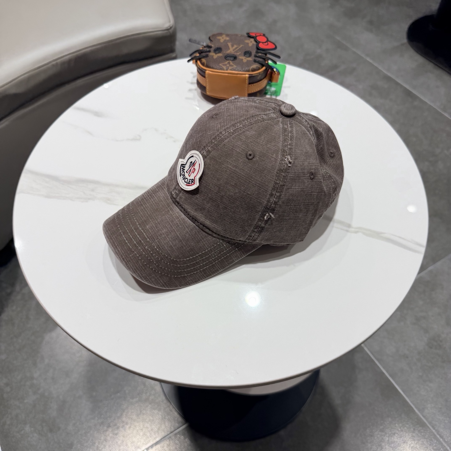 蒙口早春新款洗水做旧破洞棒球帽，男女同款