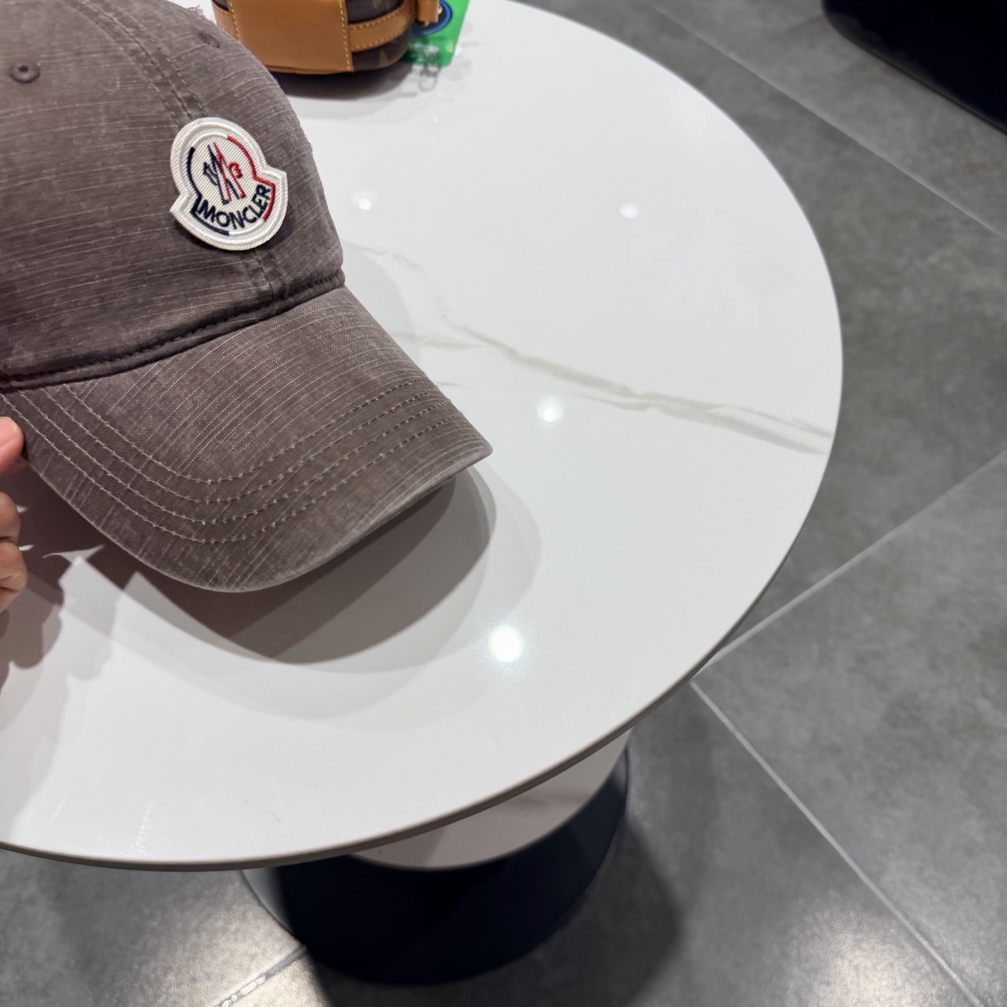 蒙口早春新款洗水做旧破洞棒球帽，男女同款