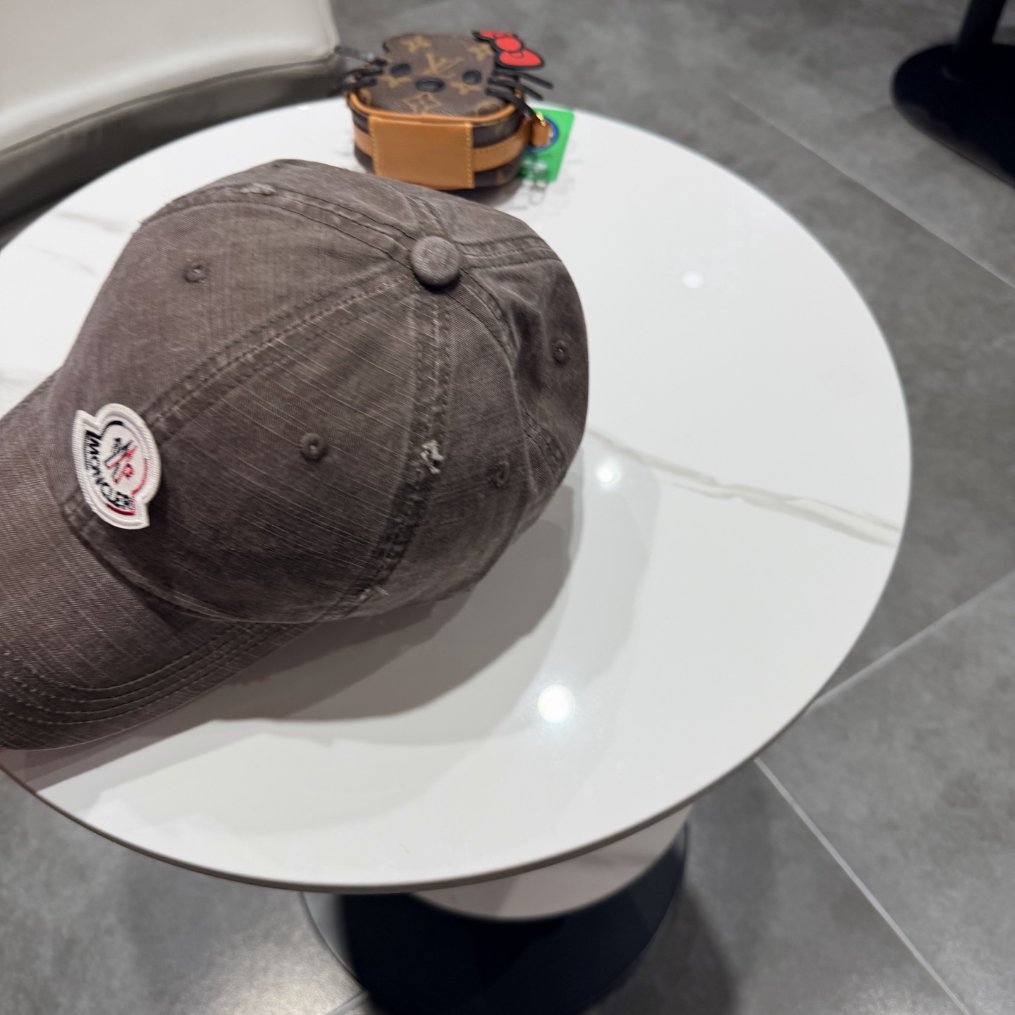 蒙口早春新款洗水做旧破洞棒球帽，男女同款