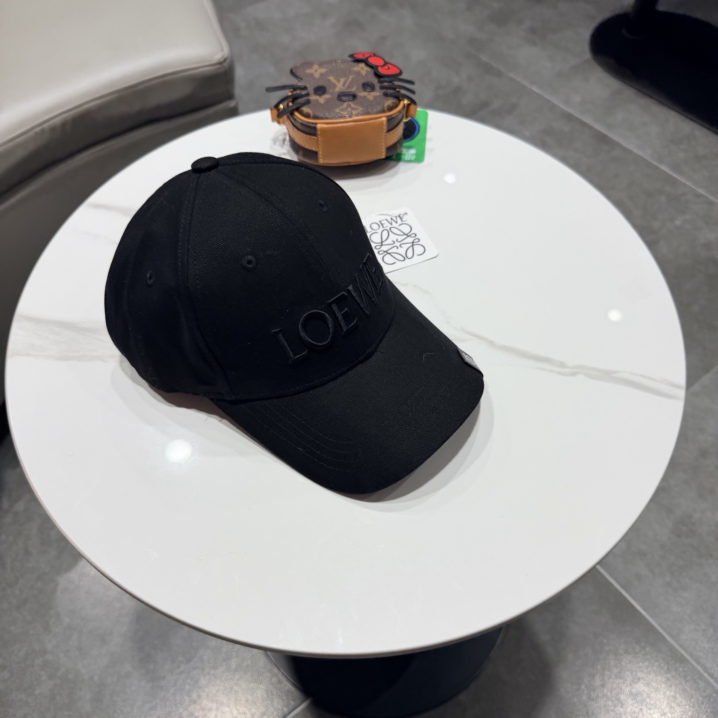 LOEWE【罗意威】新款刺绣棒球帽，专柜同步出货，大牌款超好搭配，赶紧入手