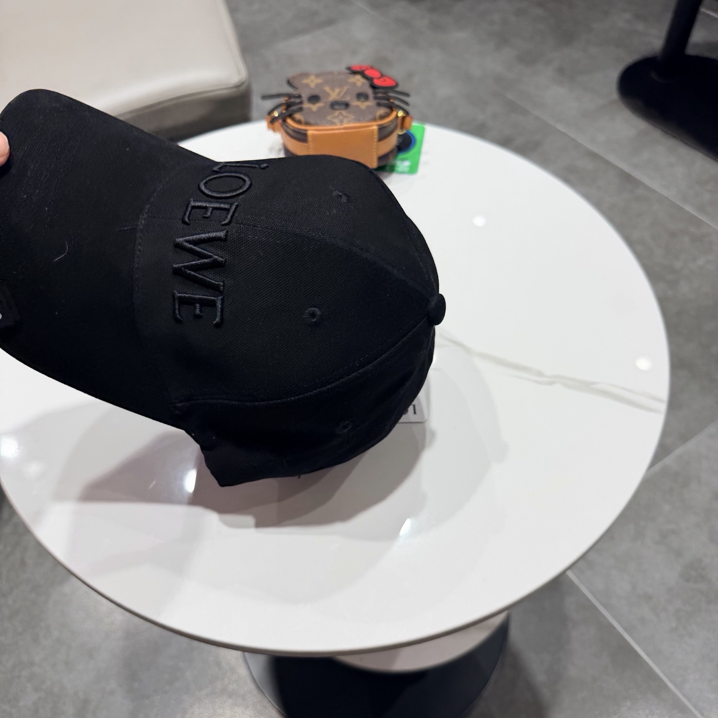 LOEWE【罗意威】新款刺绣棒球帽，专柜同步出货，大牌款超好搭配，赶紧入手