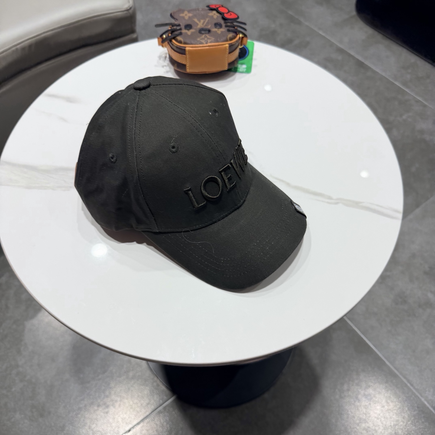 LOEWE【罗意威】新款刺绣棒球帽，专柜同步出货，大牌款超好搭配，赶紧入手