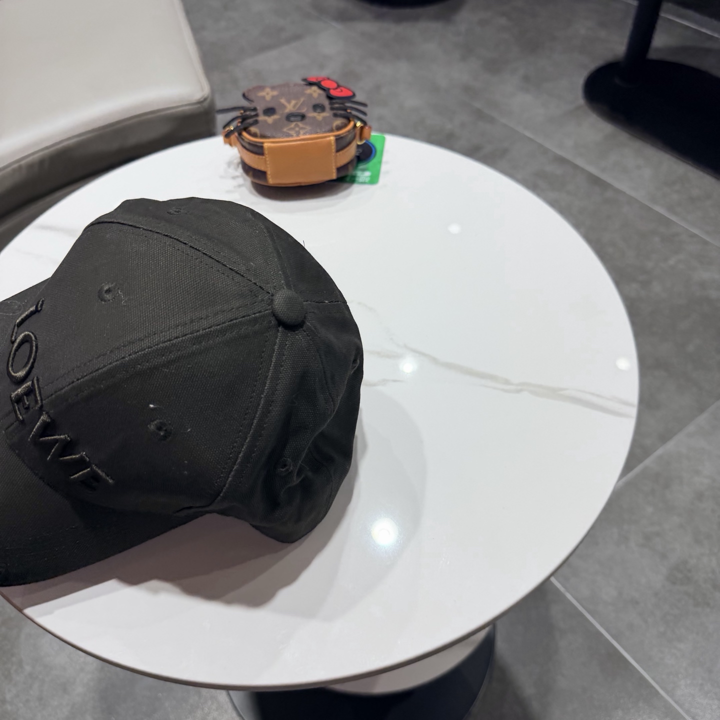 LOEWE【罗意威】新款刺绣棒球帽，专柜同步出货，大牌款超好搭配，赶紧入手