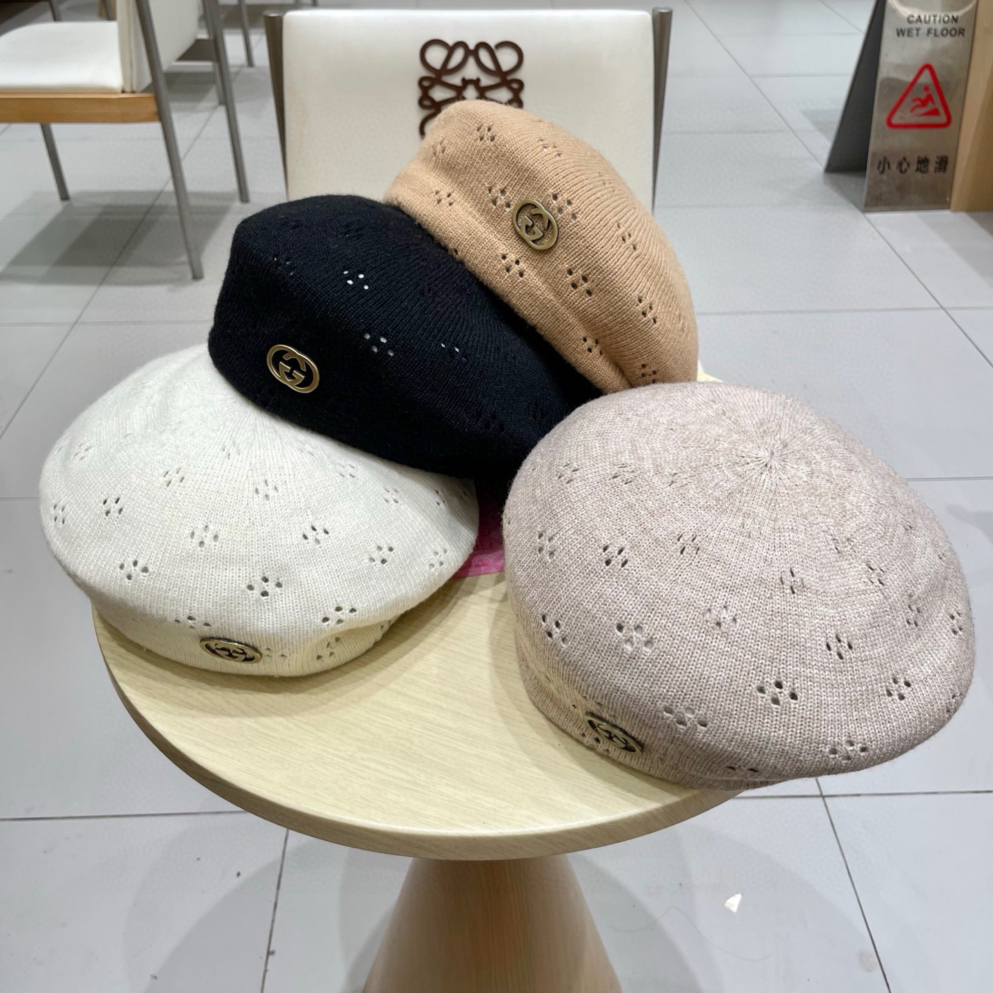 gucci古奇贝雷帽女纯色镂空气质文艺画家帽