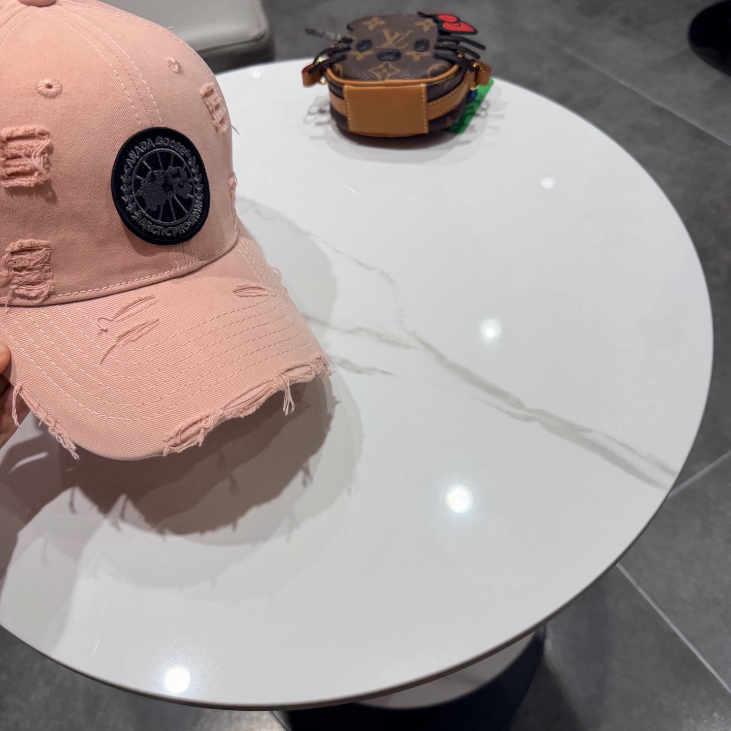 新款🌹 Canada Goose（加拿大鹅）🇨🇦棒球帽🧢刺绣logo款，简约大气😍 休闲时尚👍个性十足😱