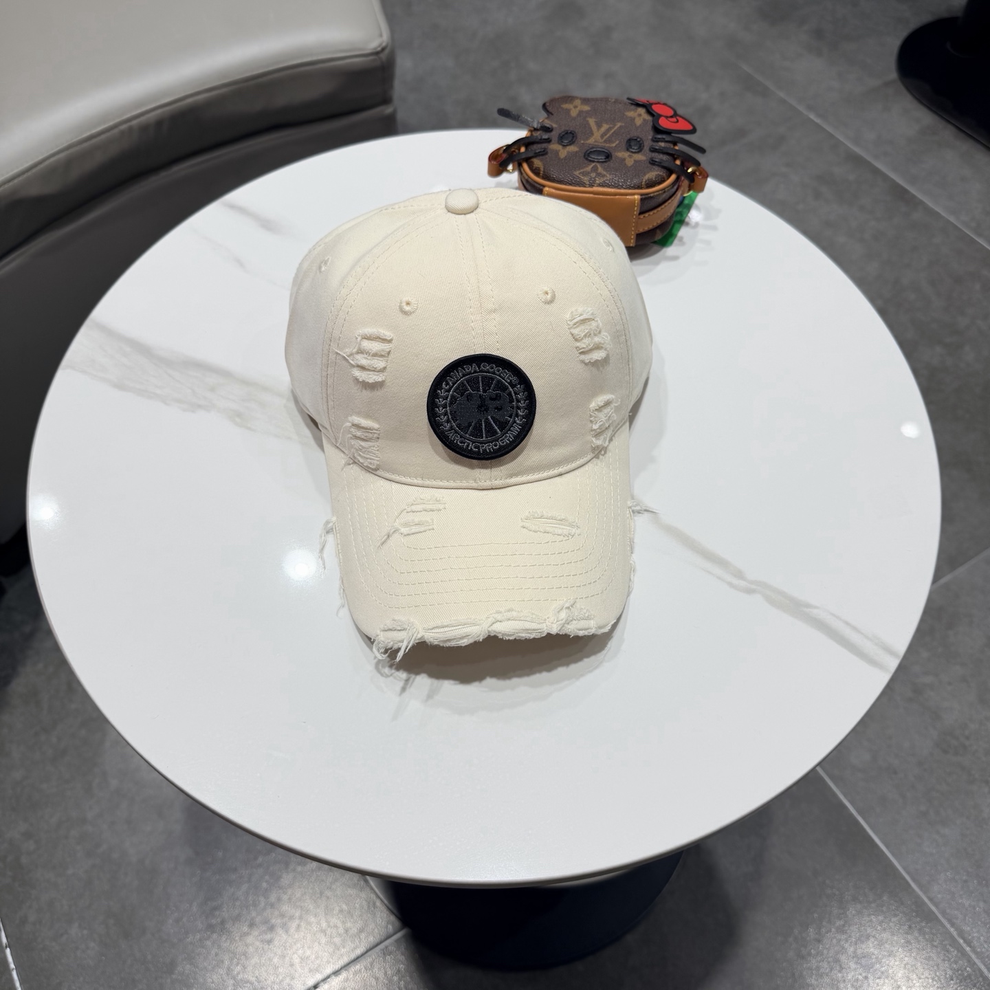 新款🌹 Canada Goose（加拿大鹅）🇨🇦棒球帽🧢刺绣logo款，简约大气😍 休闲时尚👍个性十足😱