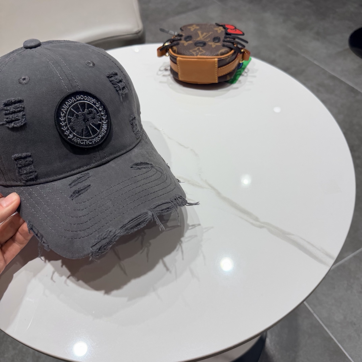 新款🌹 Canada Goose（加拿大鹅）🇨🇦棒球帽🧢刺绣logo款，简约大气😍 休闲时尚👍个性十足😱