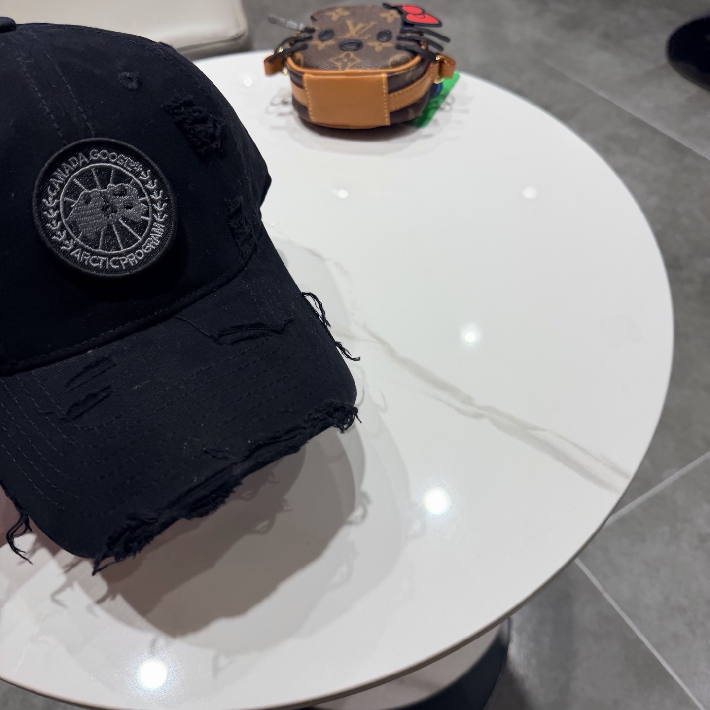新款🌹 Canada Goose（加拿大鹅）🇨🇦棒球帽🧢刺绣logo款，简约大气😍 休闲时尚👍个性十足😱