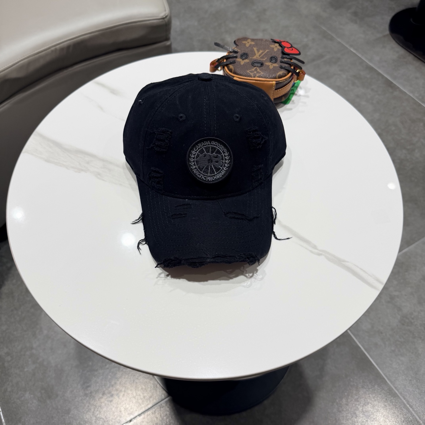 新款🌹 Canada Goose（加拿大鹅）🇨🇦棒球帽🧢刺绣logo款，简约大气😍 休闲时尚👍个性十足😱