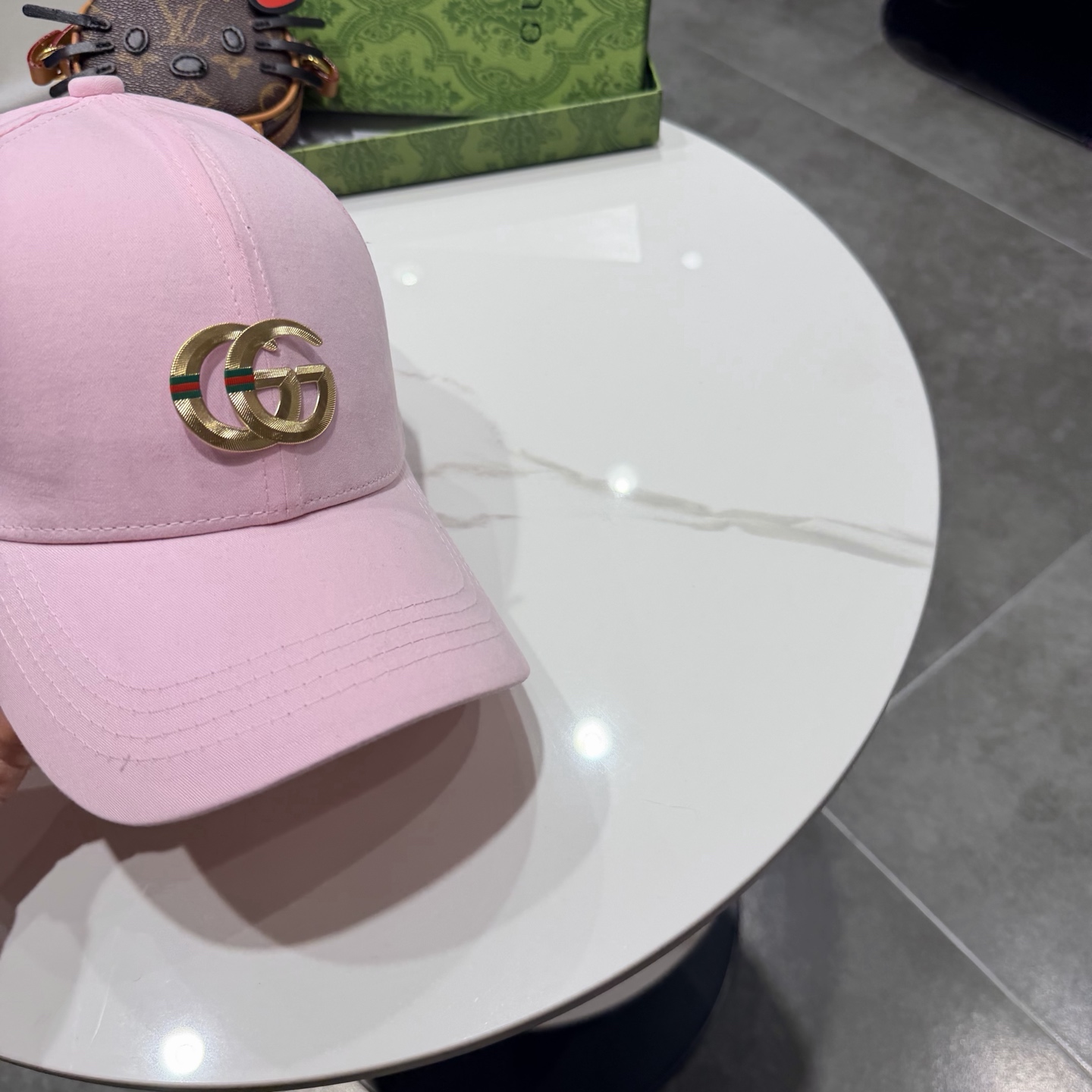 GUCCI古奇棒球帽 😍新款棒球帽，重工打造♥️高端大气，百搭款🤗男女通用！