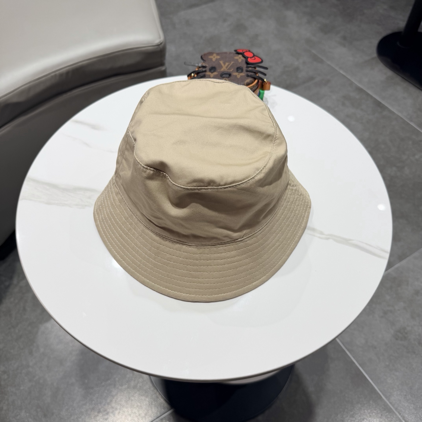 Burberry（巴宝莉）原单双面渔夫帽  专柜热卖款纯棉内里，轻盈透气。完美版型，对格精准无误，原厂品
