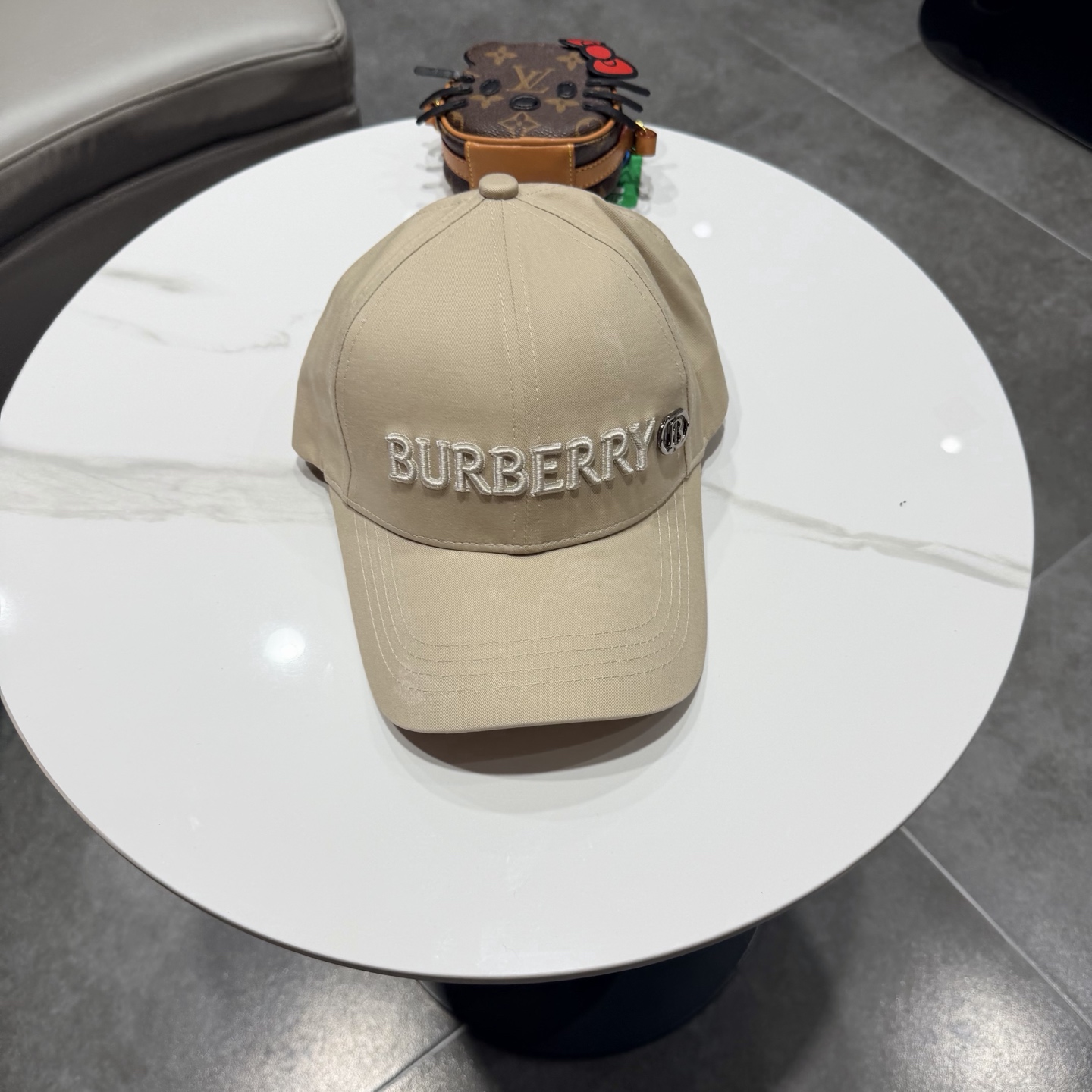 巴宝莉BURBERRY官网同步上线 韩版新款英伦风定制款1:1原单品质 男女通用棒球帽 美邦工艺 高版品