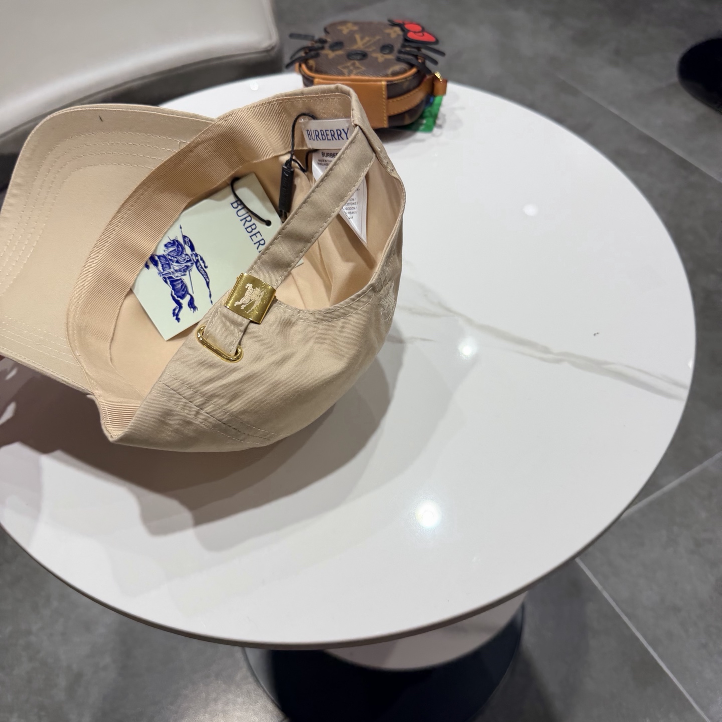 巴宝莉BURBERRY官网同步上线 韩版新款英伦风定制款1:1原单品质 男女通用棒球帽 美邦工艺 高版品