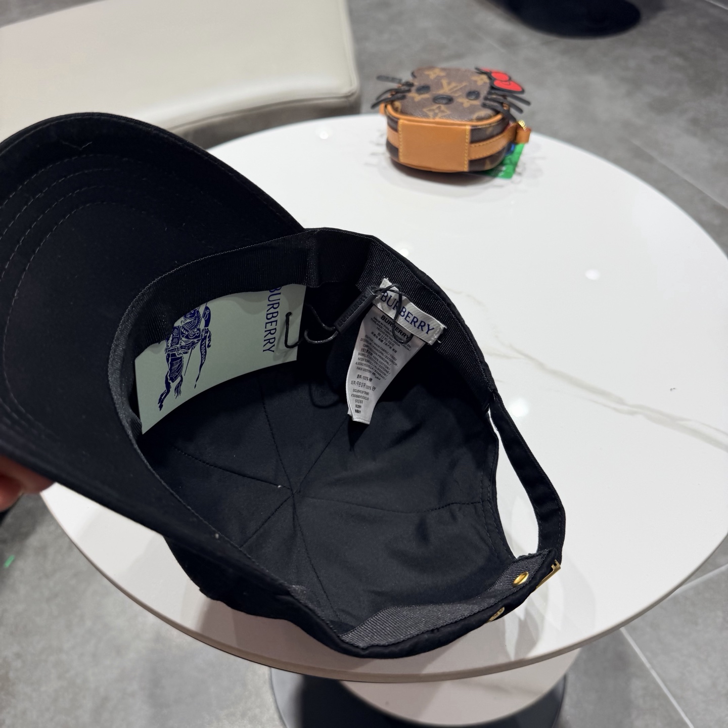 巴宝莉BURBERRY官网同步上线 韩版新款英伦风定制款1:1原单品质 男女通用棒球帽 美邦工艺 高版品