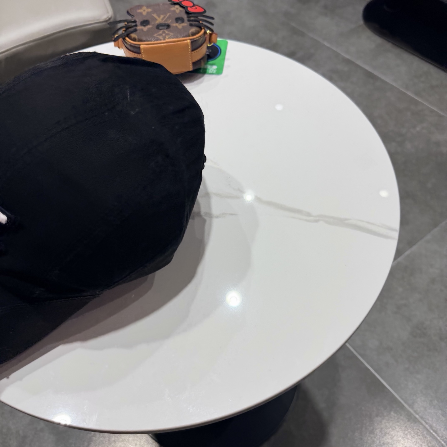路易威登棒球帽LouisVuitton🧢  LV棒球帽，简约大气，男女通用