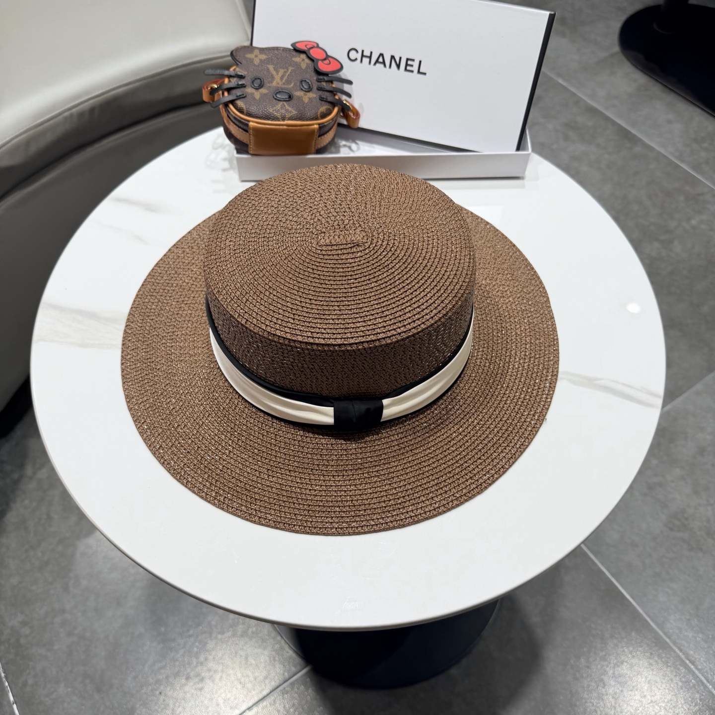 Chanel香奈草帽遮阳帽、夏日出游搭衣必备，头围57cm