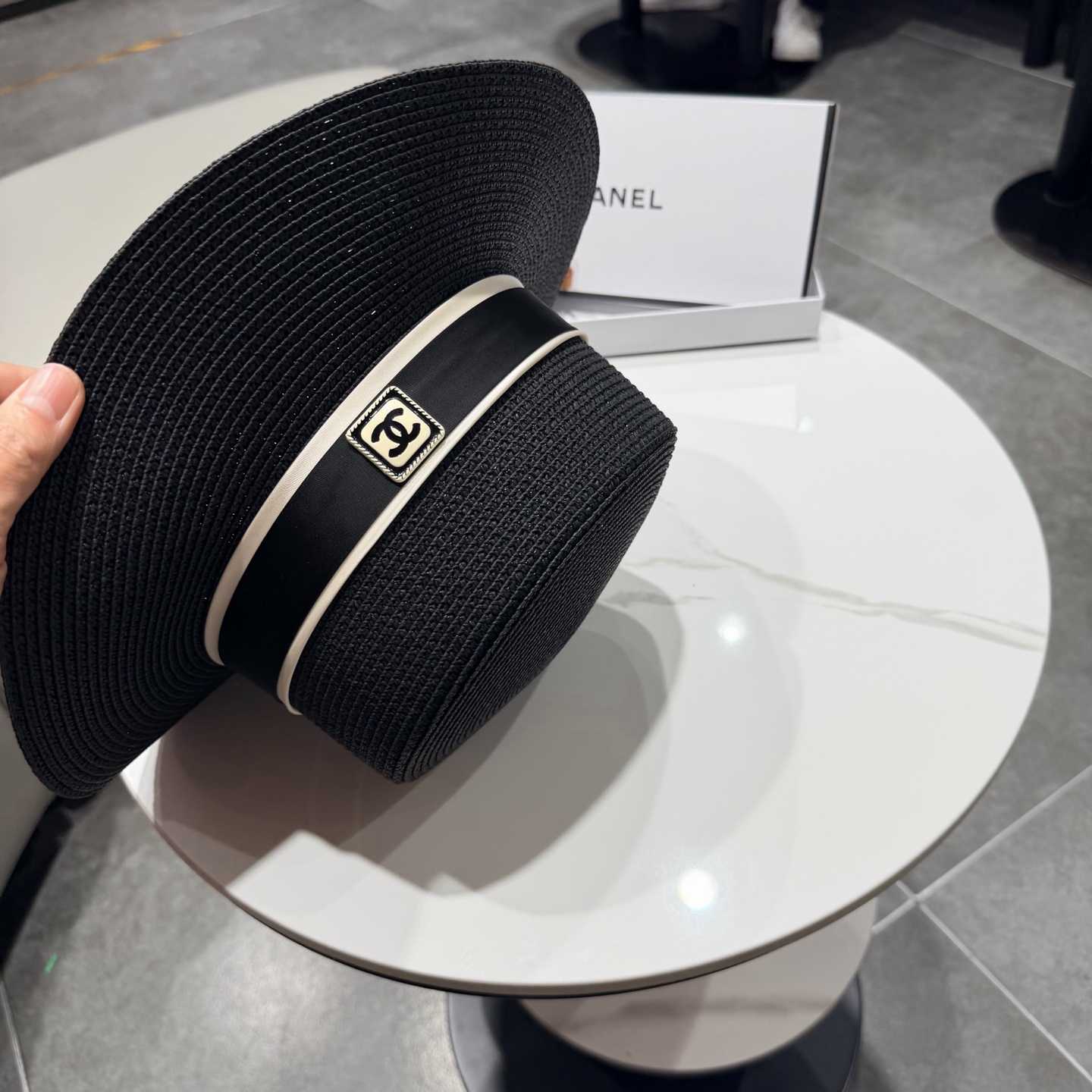 Chanel香奈草帽遮阳帽、夏日出游搭衣必备，头围57cm