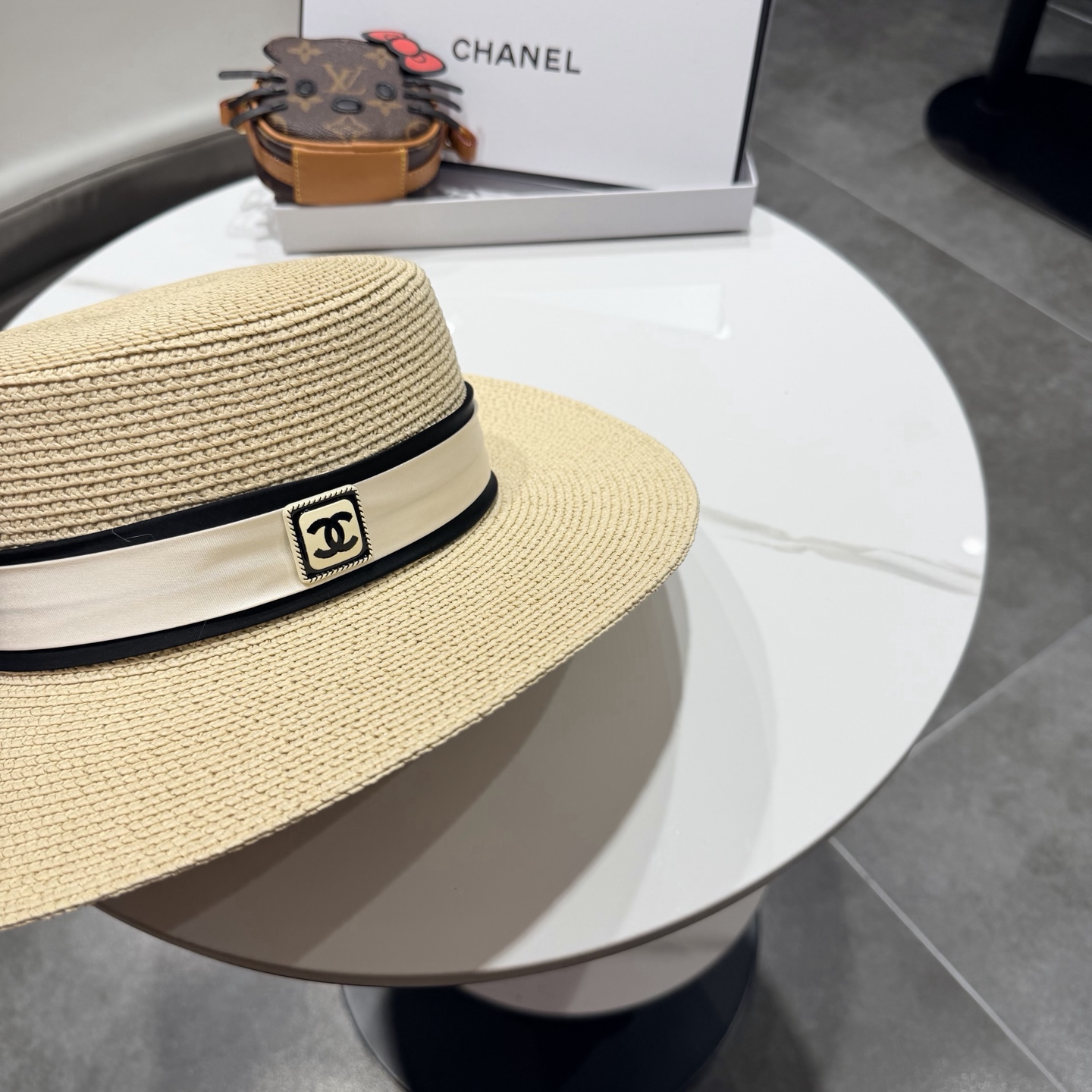 Chanel香奈草帽遮阳帽、夏日出游搭衣必备，头围57cm