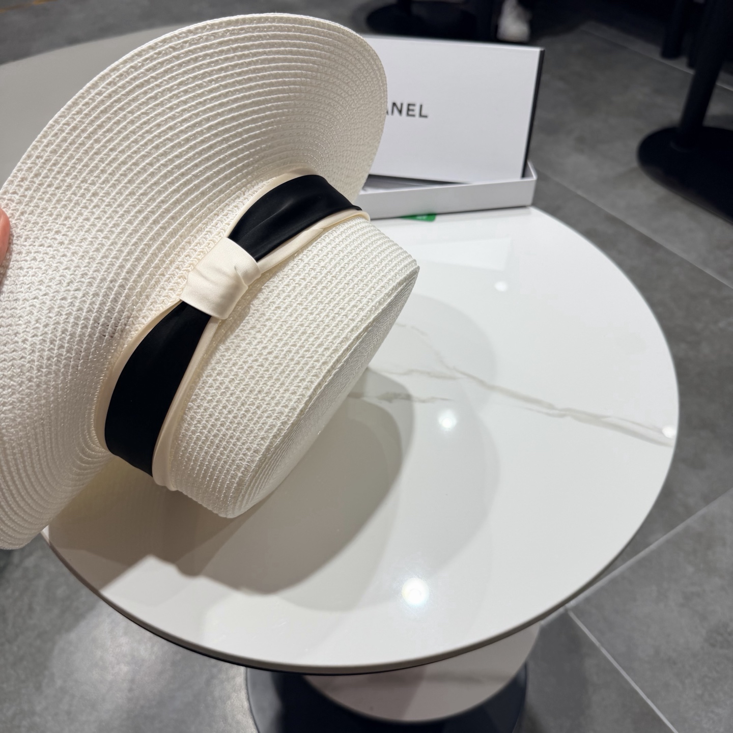 Chanel香奈草帽遮阳帽、夏日出游搭衣必备，头围57cm