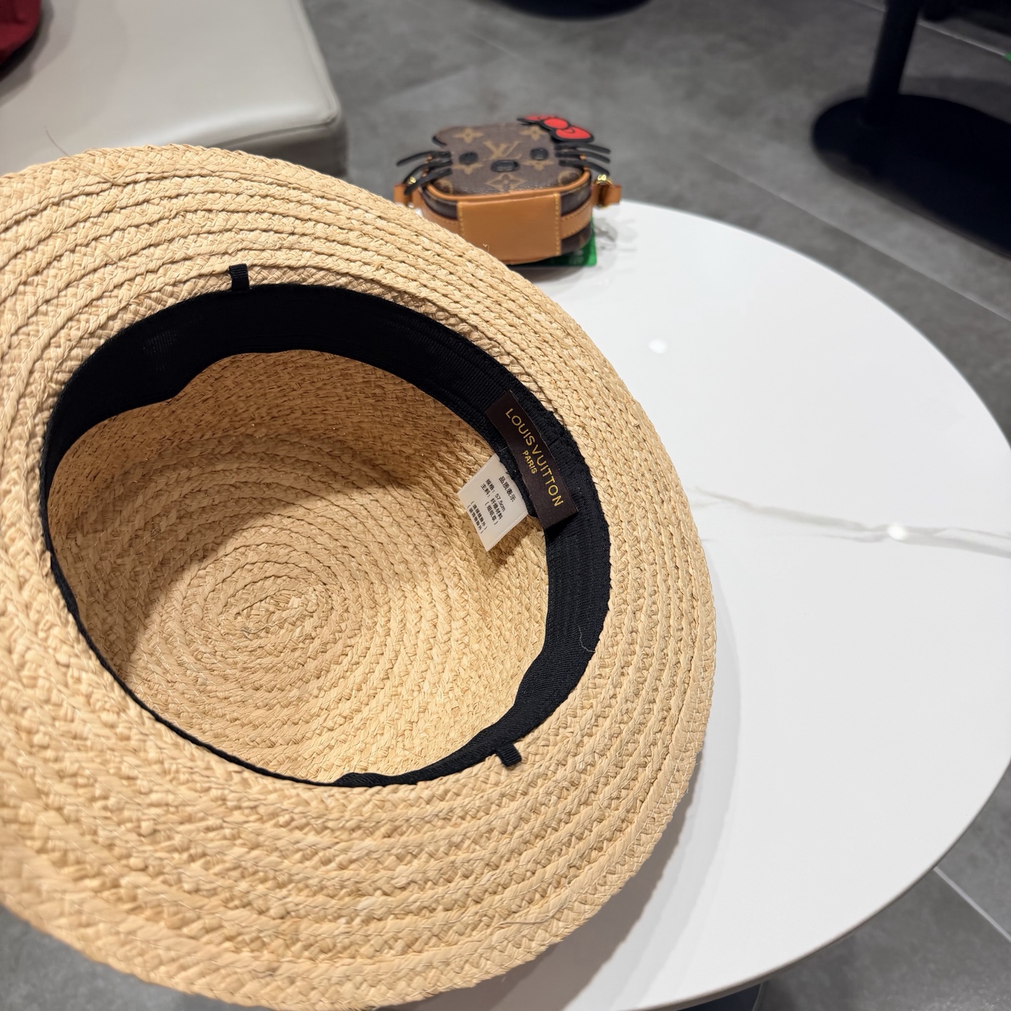 Lv新款草帽，拉菲草制作，拼老花面料，名媛必备，头围57cm