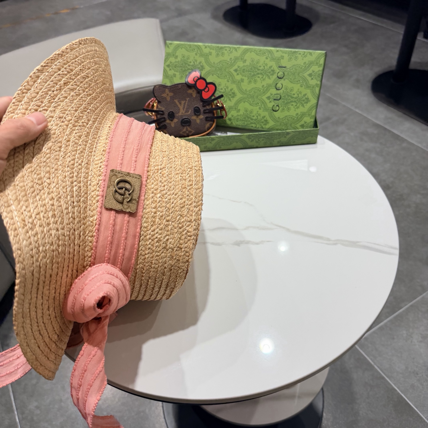 Gucci古奇新款拉菲草礼帽头围57cm