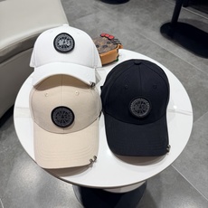 加拿大大鹅北极圆盘🍁 2026最新款🧢棒球帽定制棉质面料!!整体透气性很好,精致的字母刺绣和工整的走线, 加拿大大鹅北极圆盘🍁 2026最新款🧢棒球帽定制棉质面料!!整体透气性很好,精致的字母刺绣和工整的走线,