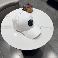 加拿大大鹅北极圆盘🍁 2026最新款🧢棒球帽定制棉质面料!!整体透气性很好,精致的字母刺绣和工整的走线, 加拿大大鹅北极圆盘🍁 2026最新款🧢棒球帽定制棉质面料!!整体透气性很好,精致的字母刺绣和工整的走线,