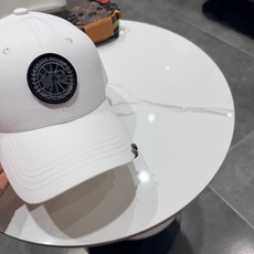 加拿大大鹅北极圆盘🍁 2026最新款🧢棒球帽定制棉质面料!!整体透气性很好,精致的字母刺绣和工整的走线, 加拿大大鹅北极圆盘🍁 2026最新款🧢棒球帽定制棉质面料!!整体透气性很好,精致的字母刺绣和工整的走线,