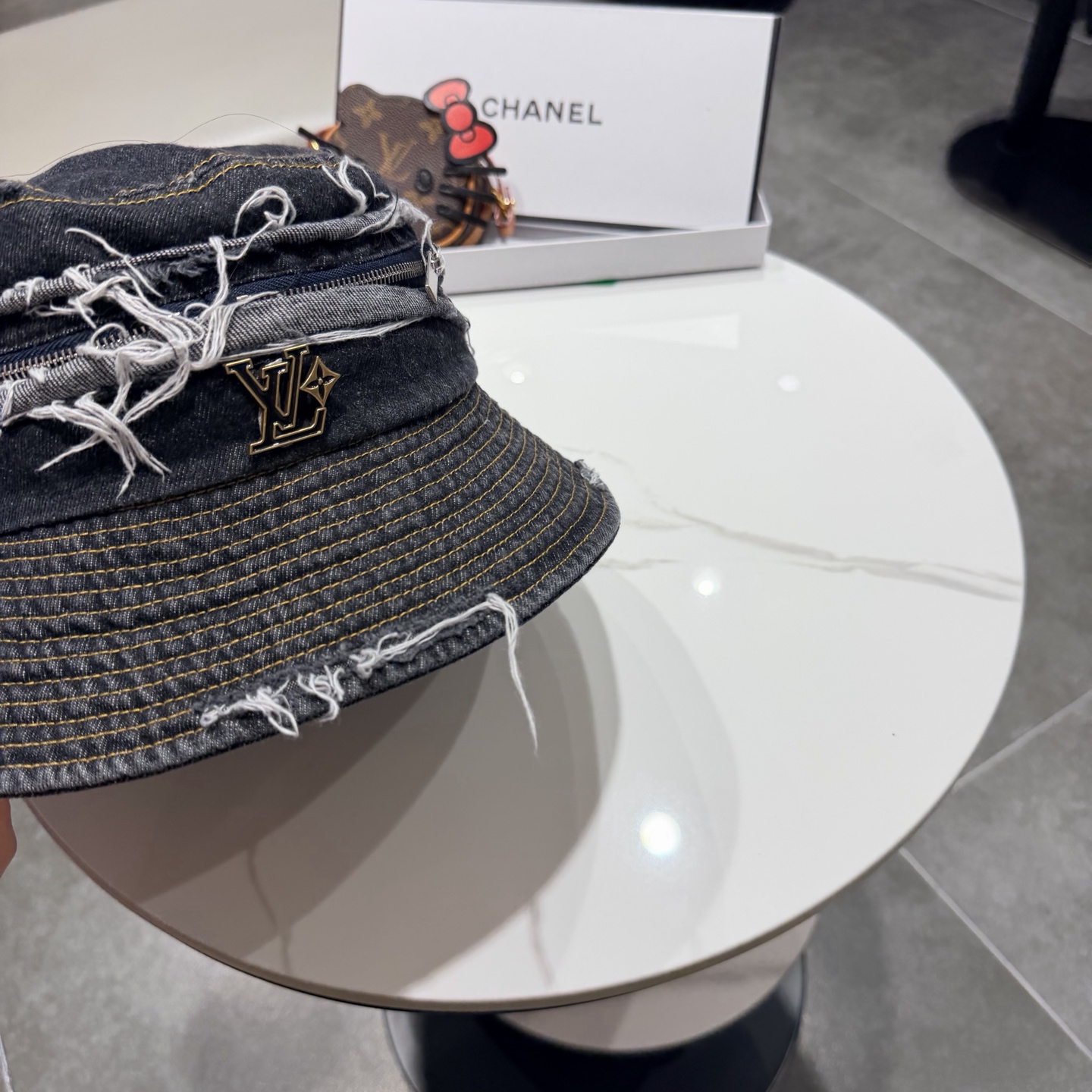 LV路易威登牛仔渔夫帽，头围57cm