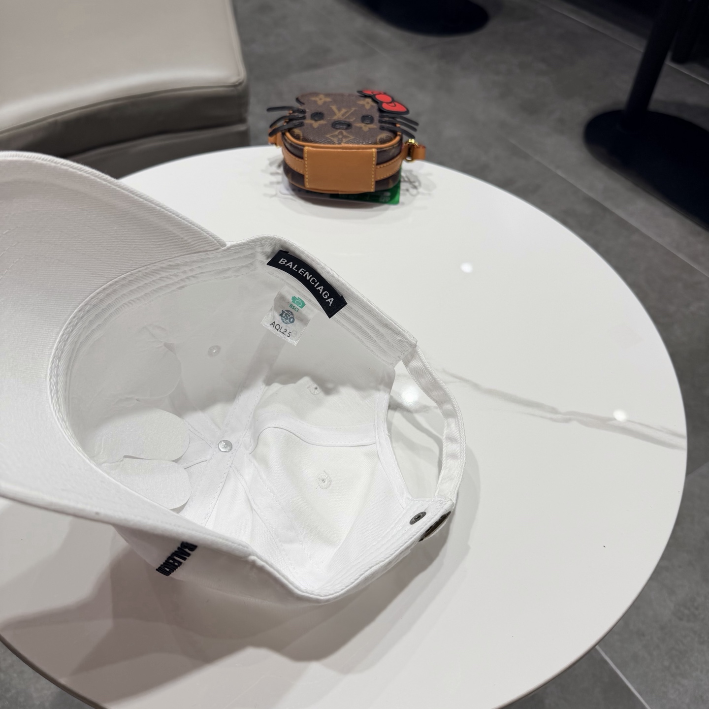 新品Balenciaga 巴黎世家字母新款棒球帽现货秒发🧢简约时尚超级无敌好看的帽子！情侣款！