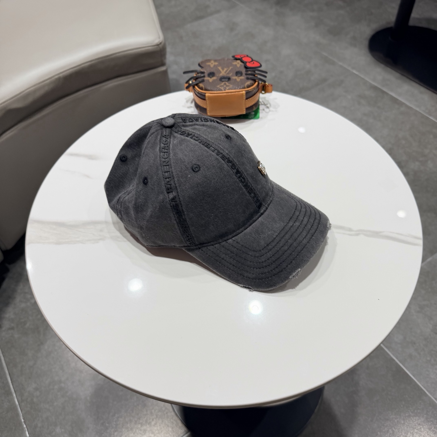 新品Balenciaga 巴黎世家字母新款棒球帽现货秒发🧢简约时尚超级无敌好看的帽子！情侣款！