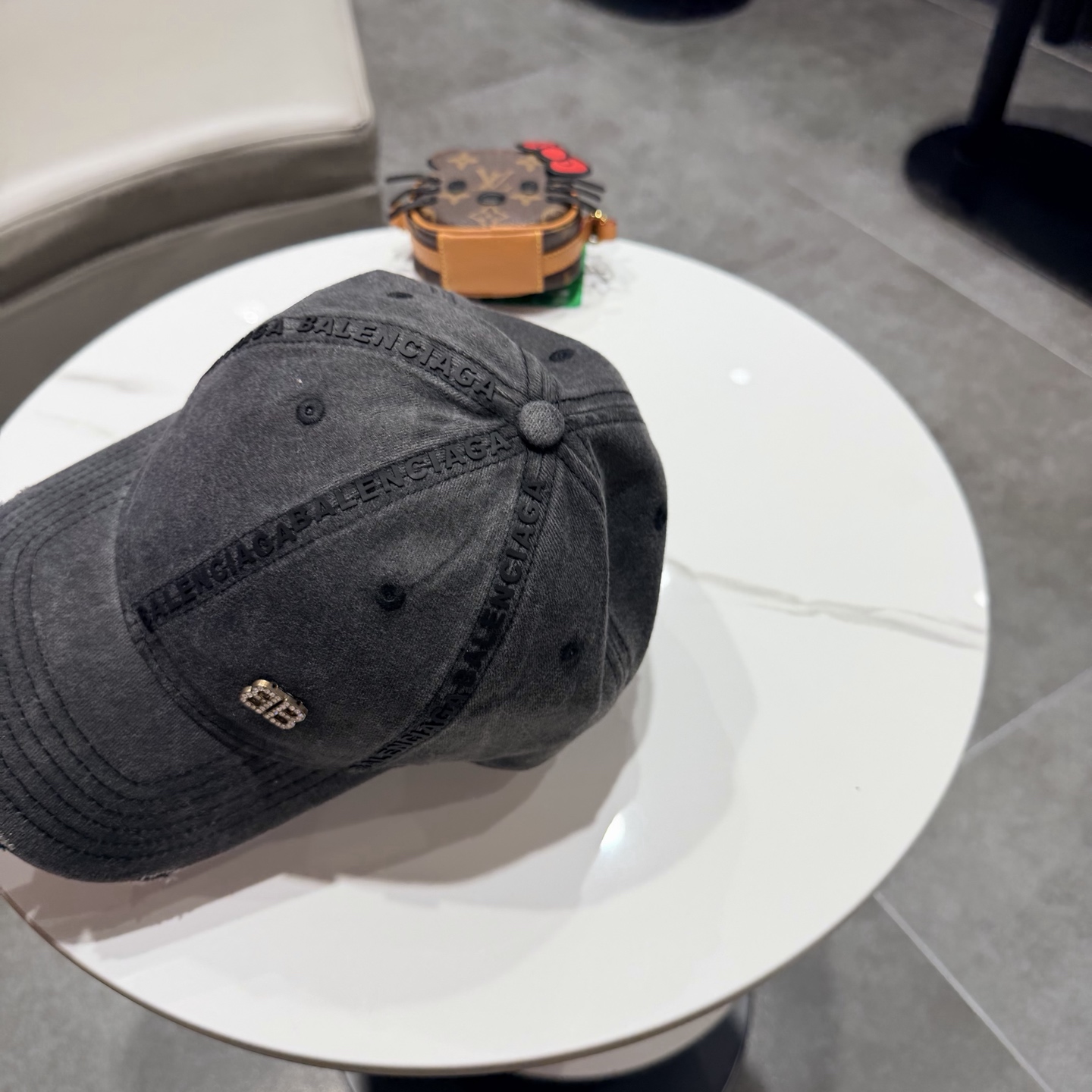 新品Balenciaga 巴黎世家字母新款棒球帽现货秒发🧢简约时尚超级无敌好看的帽子！情侣款！