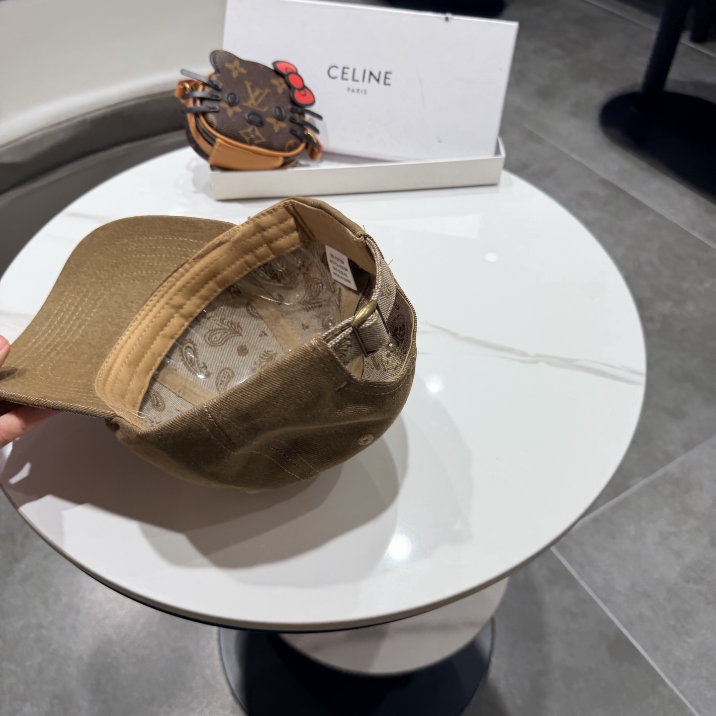 【CELINE赛琳】新款经典休闲潮流款 棒球帽日韩风格，随便搭配都超好看！出门旅游，绝对要入手的一款